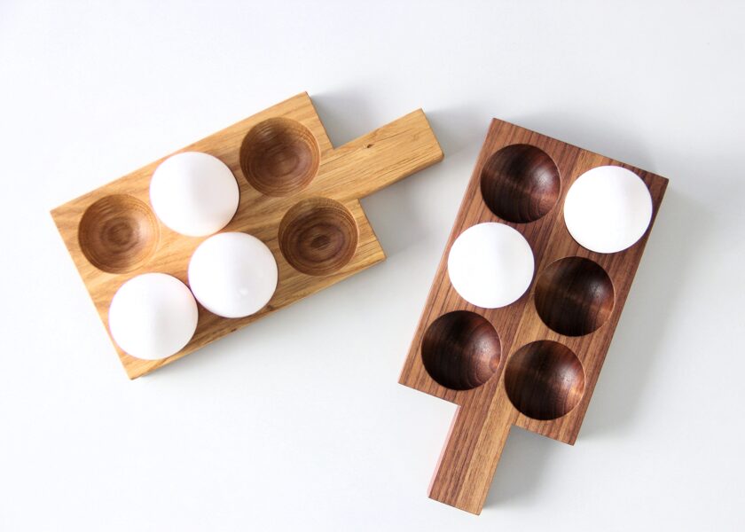Egg holder for 6 eggs with handle