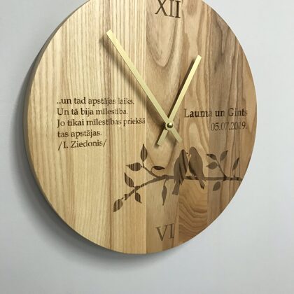 oša koka sienas pulkstenis 