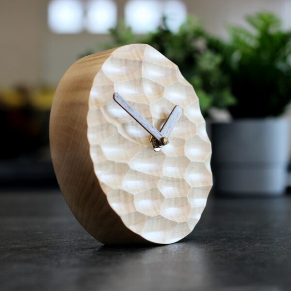 Galda pulkstenis - Koka pulkstenis