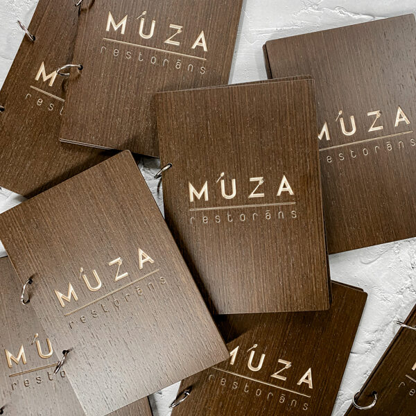 Koka ēdienkartes vāki