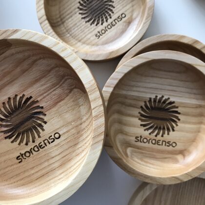 tiny wood plates