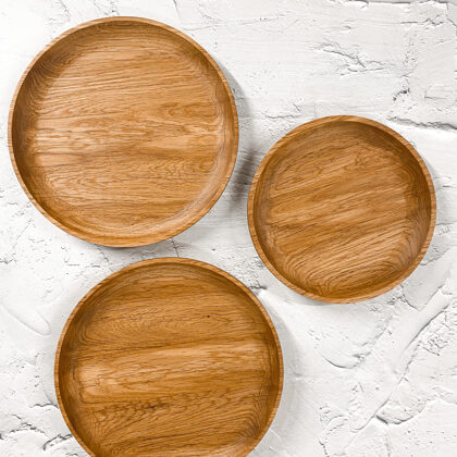 wooden plates
