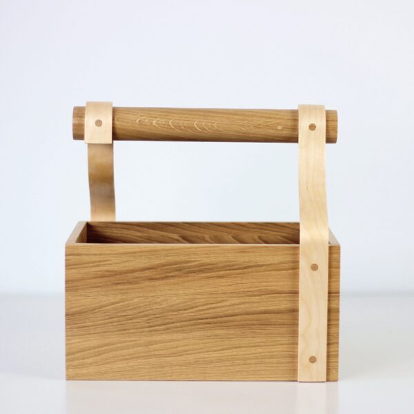 Design wood basket with handle