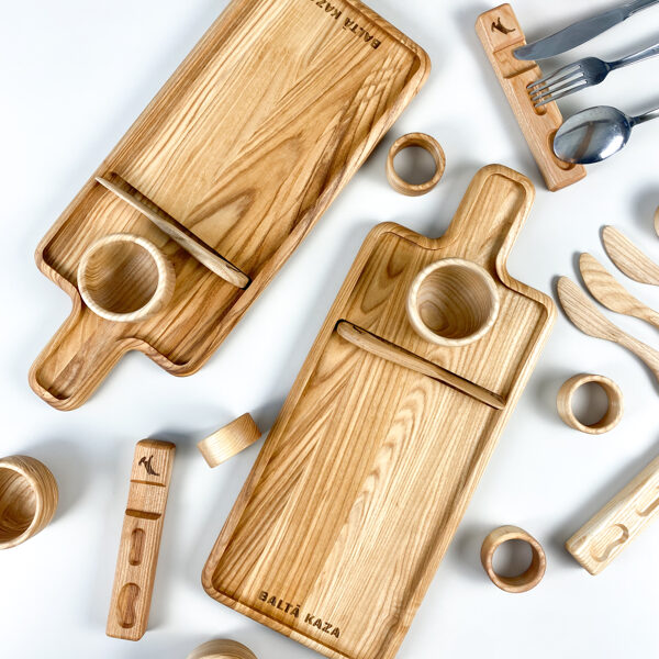 Wood serving set for restaurant