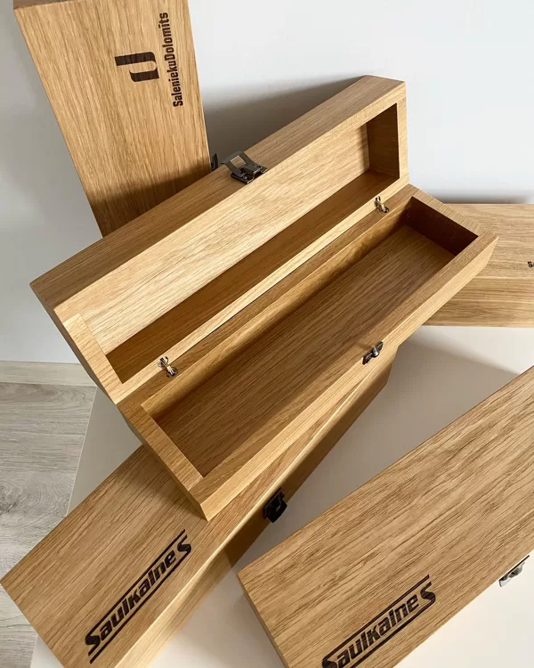 wooden packaging for bottles