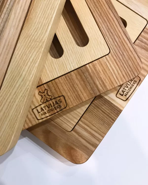 wooden bread board