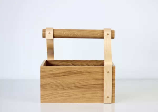 Design wood basket with handle
