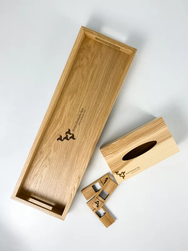 Serving tray and tissue box